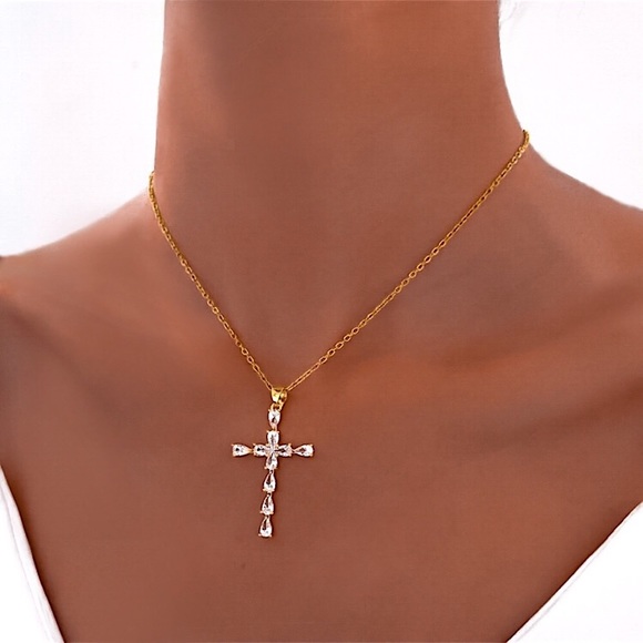 🔵𝟲𝟱%𝗢𝗙𝗙 𝗯𝘂𝗻𝗱𝗹𝗲𝘀 𝟯+🔵 NEW CZ Cross Stainless Steel Necklace - Picture 6 of 11